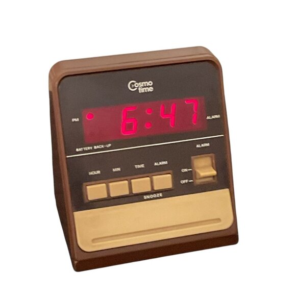Vintage Cosmo Time Digital Alarm Clock Radio Brown & Gold Retro Design - Picture 10 of 11